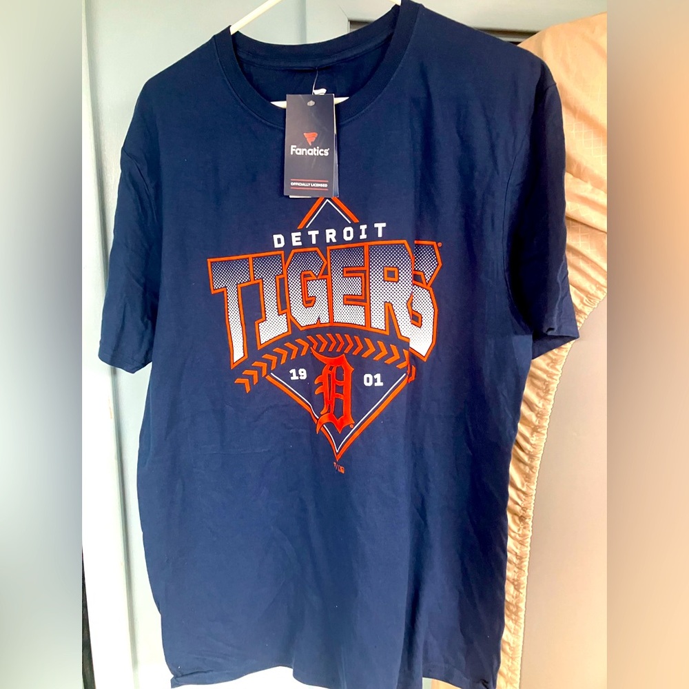 Detroit tigers MLB baseball team fanatics athletic brand shirt size large NWT